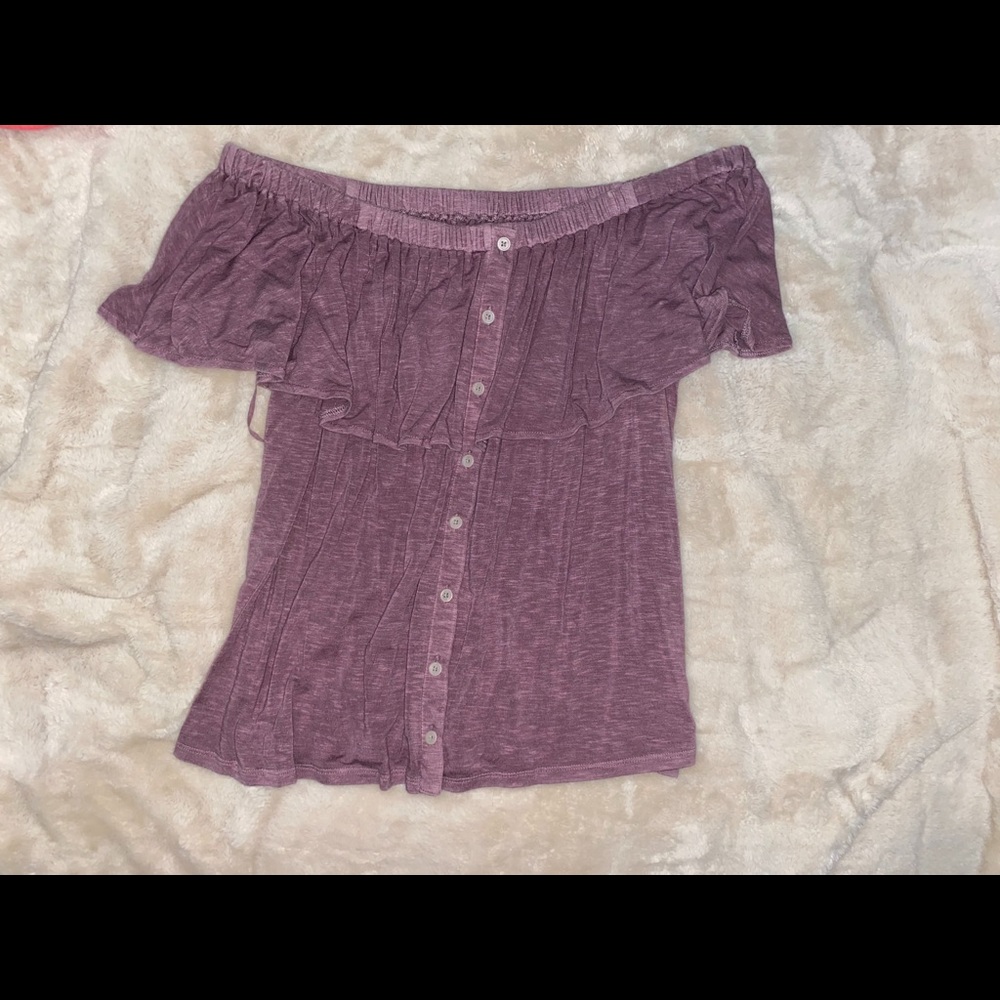 AMERICAN EAGLE // SOFT & SEXY off the shoulder top